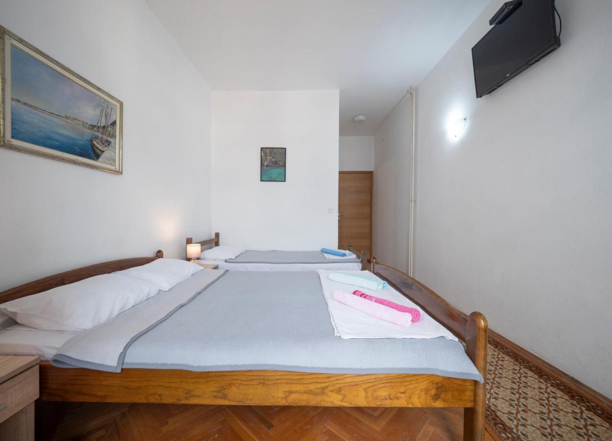 Guest House Madra 부드바 외부 사진